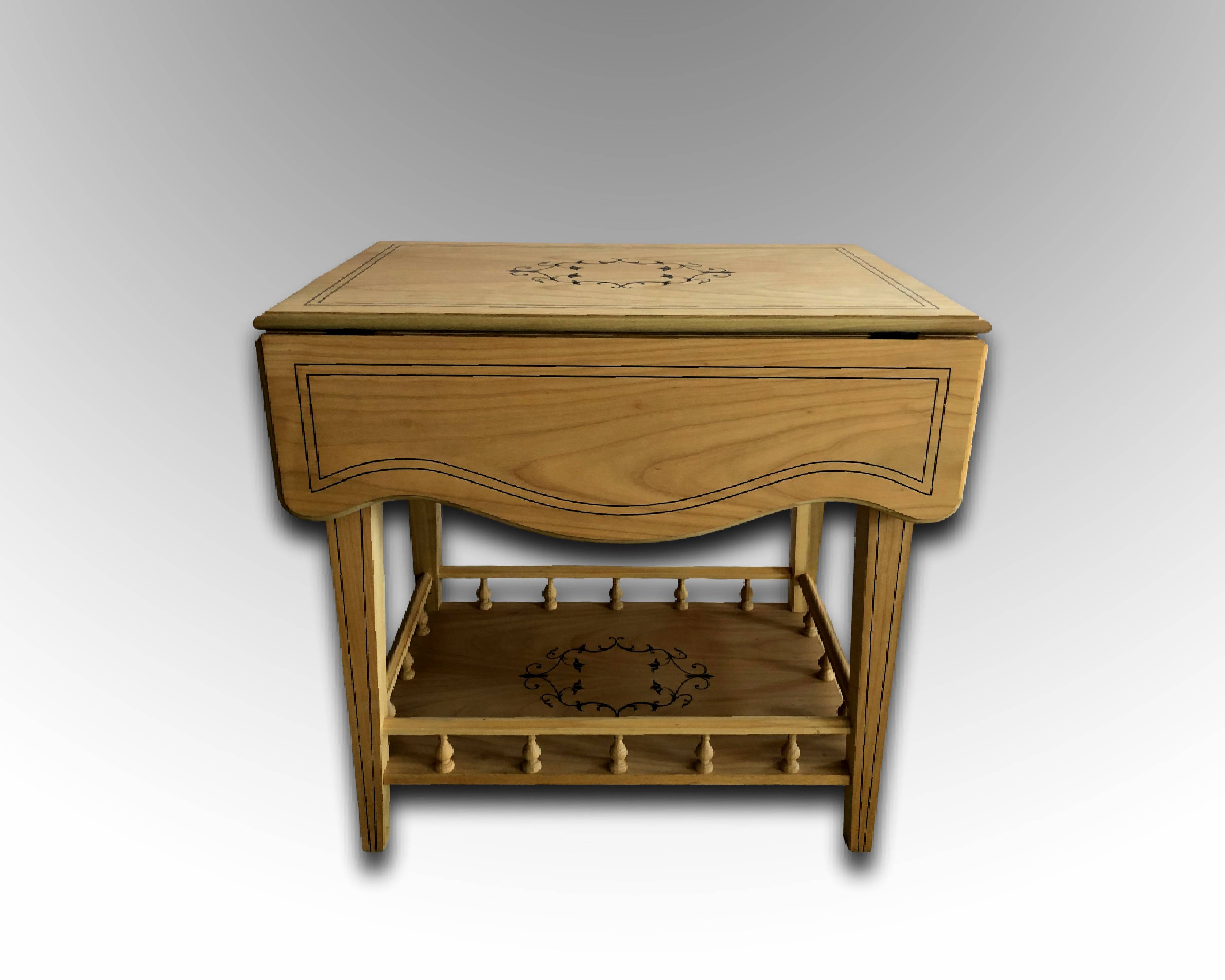 Stolik z litego drewna