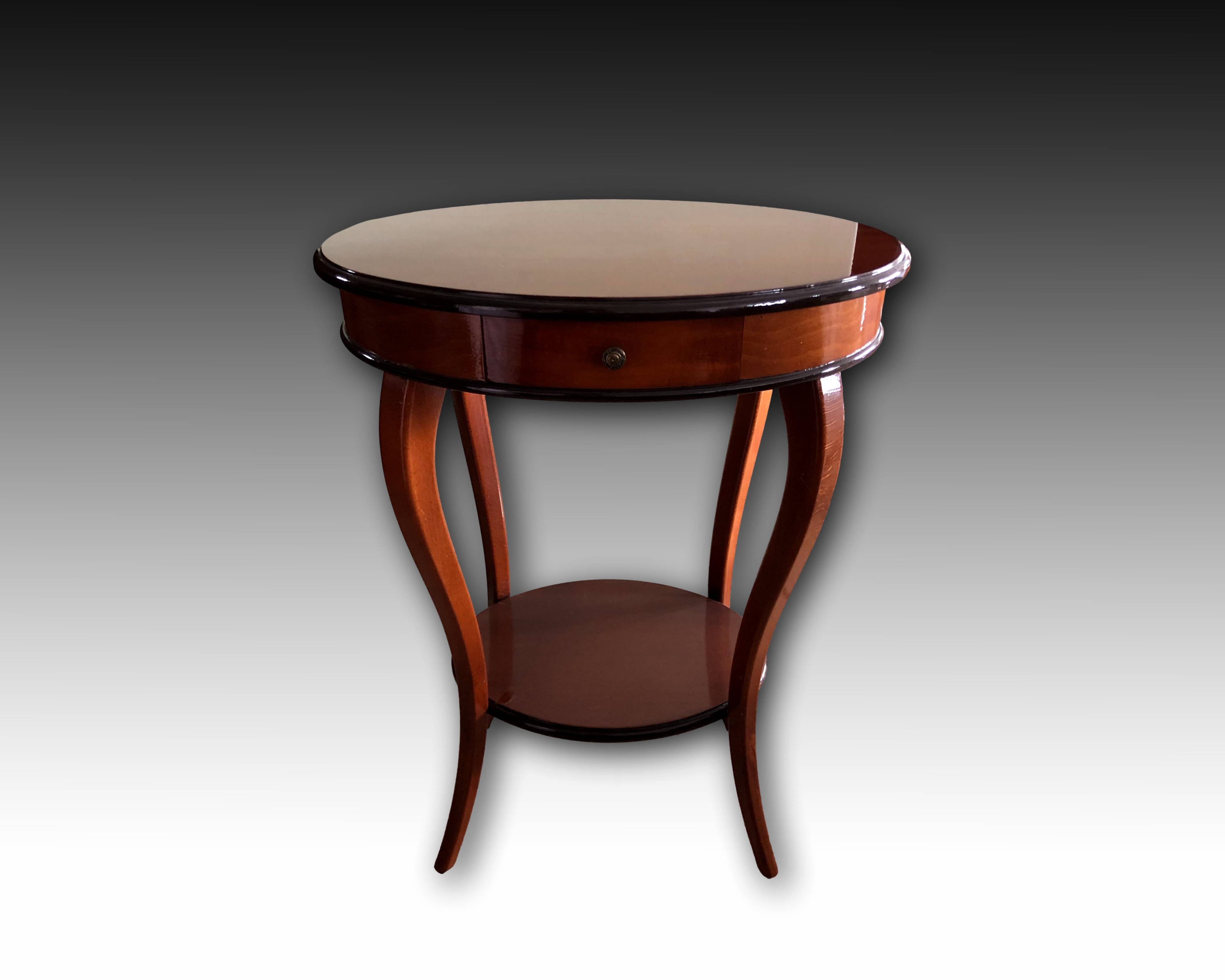 Stolik okrągły z szufladką